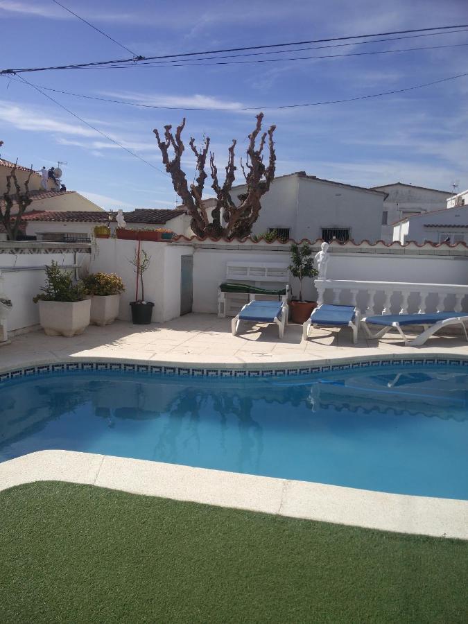 Alberes 61-B Empuriarent Villa Empuriabrava Exterior photo